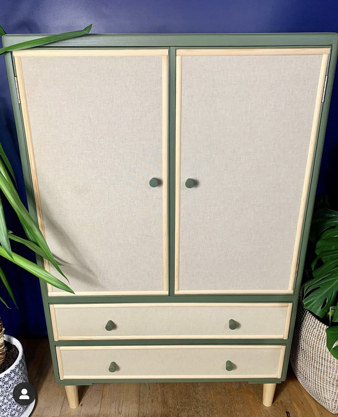 Green Mid-Century Wardrobe